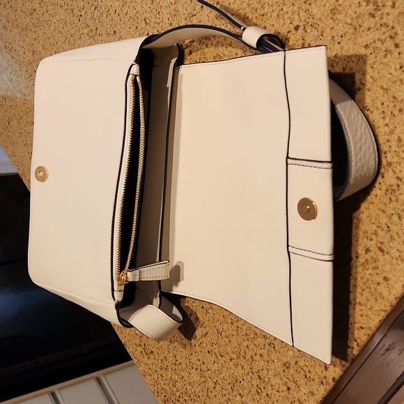 Tory Burch Block-T Shoulder Bag - Picture 7 of 8